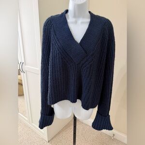 Prologue V-Neck Chunky Cropped Navy Blue/Black sweater Sz. L